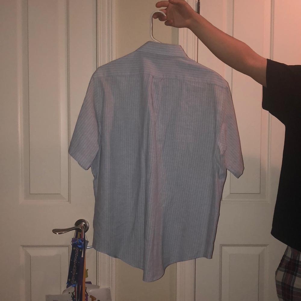 Button down - Picture 2 of 2